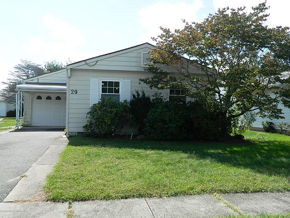 2nd image of 29 Santiago Dr W