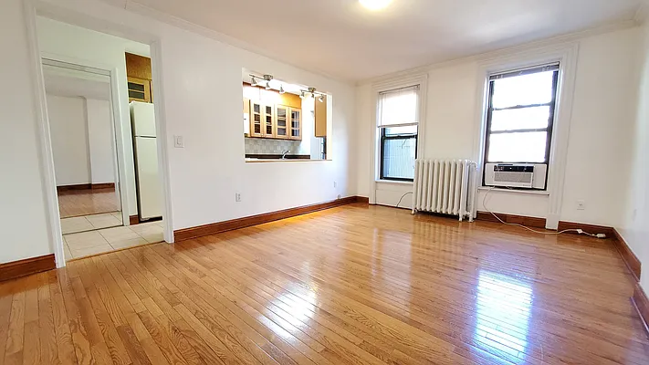 Rented by Weichert Manhattan Midtown | media 10