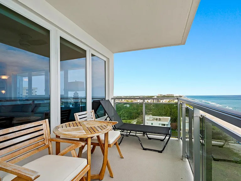 2066 N Ocean Blvd #14 — Photo 5