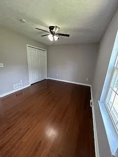 407 Bertha Way — Photo 23