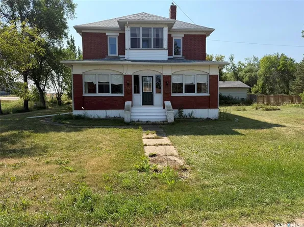 229 4th AVENUE E, Lafleche, SK S0H 2K0