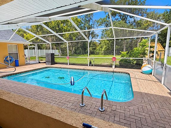 3rd image of 13285 Cecil Ct