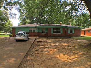 3665 Elm Park Rd, Memphis, TN 38118