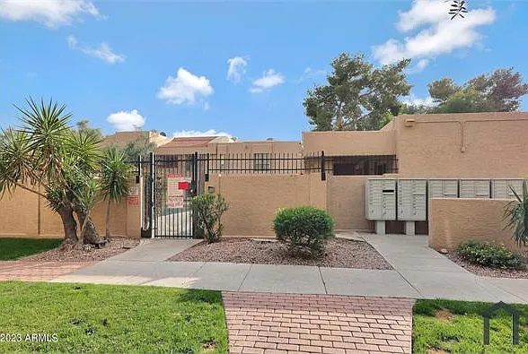 3131 W Cochise Dr #204 — Photo 37