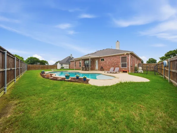 603 Cedar Dr, Pilot Point, TX 76258