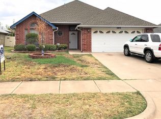 3400 Jack Atkins Ct, Haltom City, TX 76117