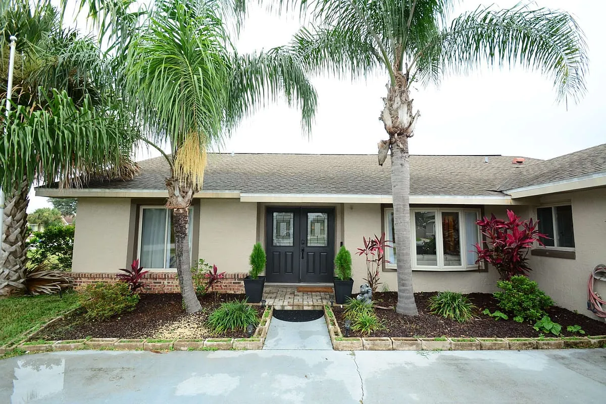 58 Comanche Ct — Photo 1