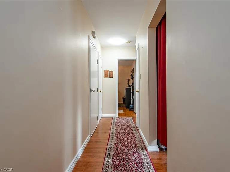 706 Frederick St — Photo 9