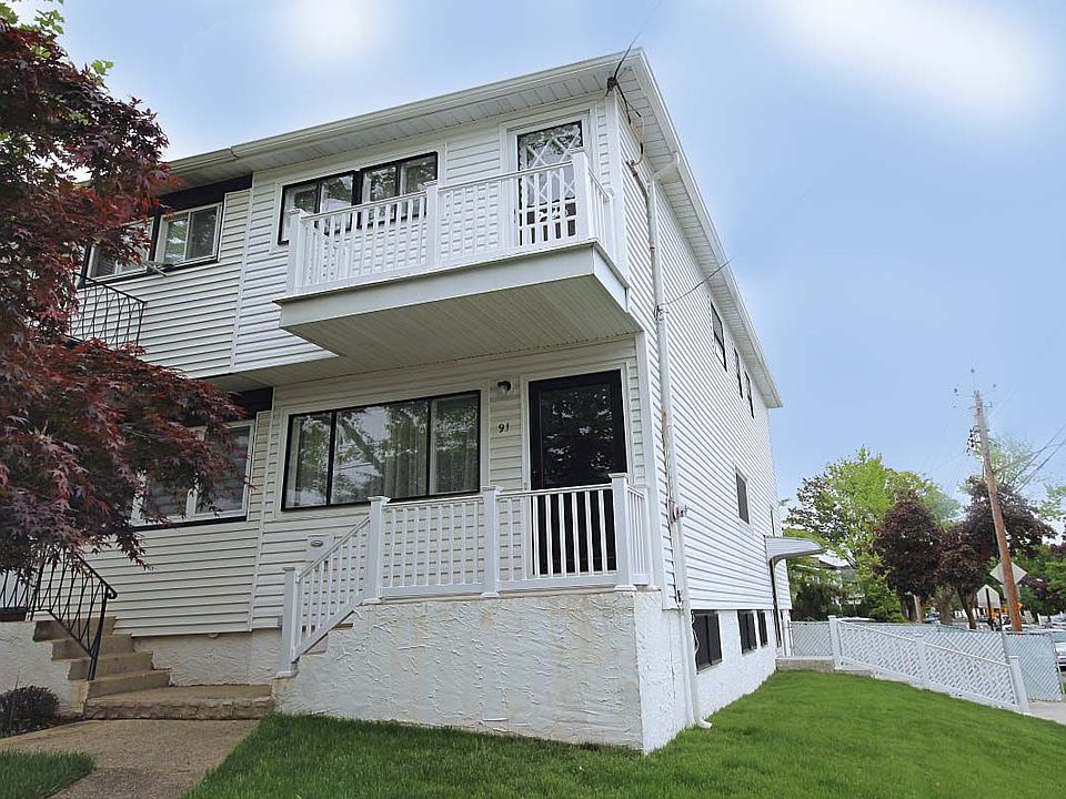 1st image of 91 Redgrave Ave