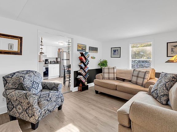 2nd image of 74 Boone Loop