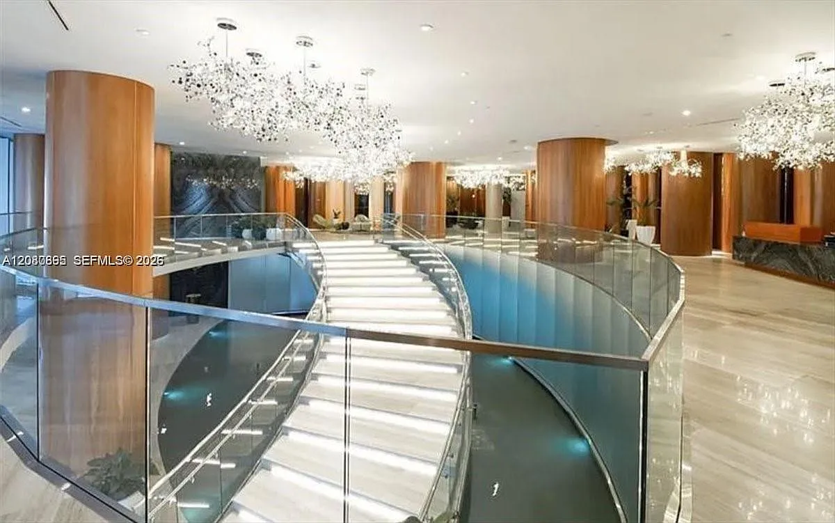 Aria On The Bay — Photo 3
