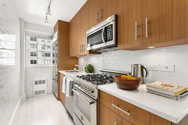 Rented by Compass | media 37