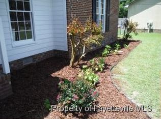 6929 Woodmark Dr, Fayetteville, NC 28314