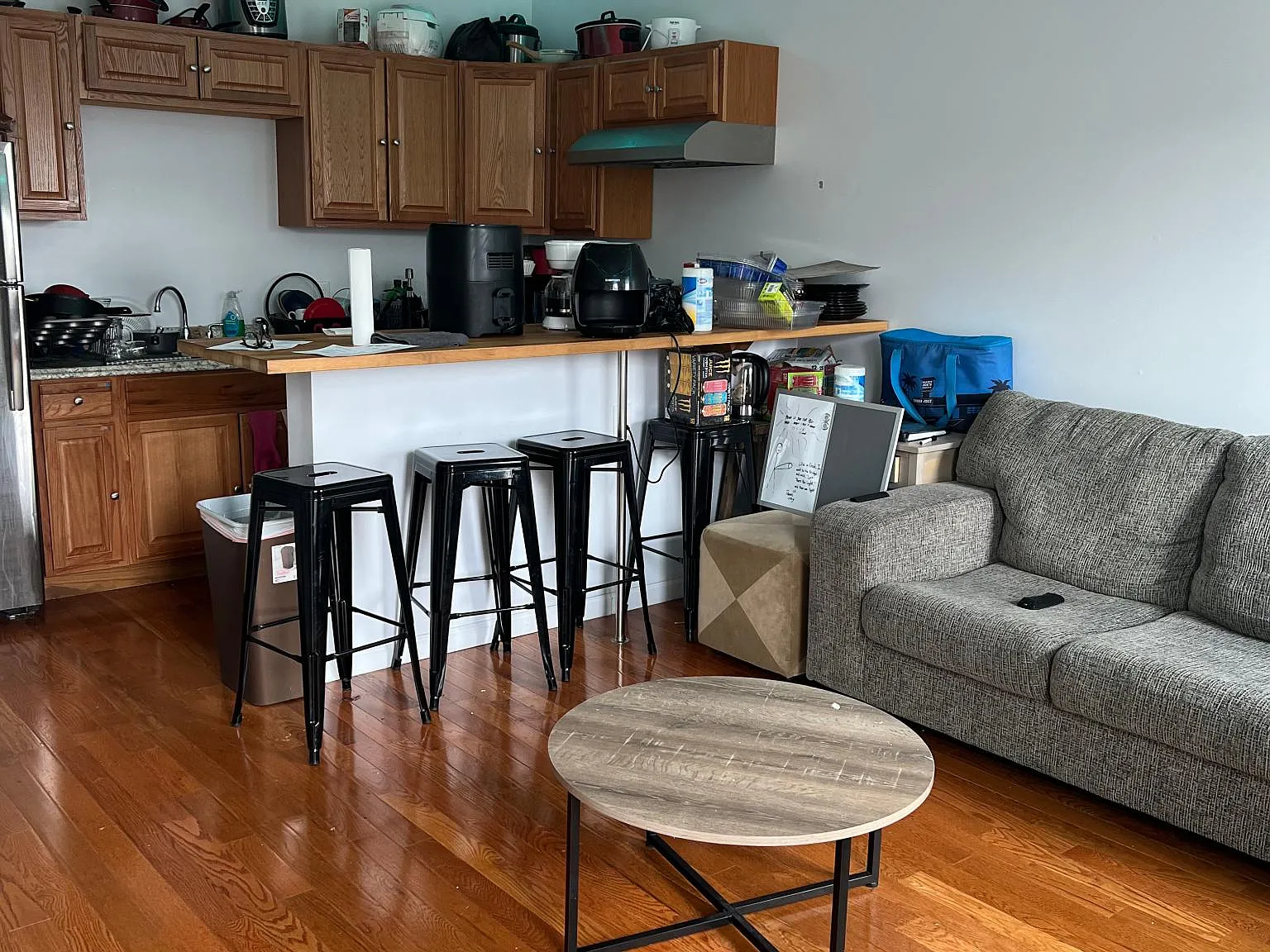5 bed, 1.5 bath, 1300 sqft, $730 — Photo 2
