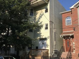 58 3rd St, Newark, NJ 07107