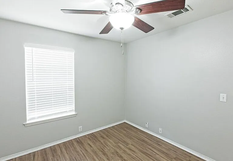 2309 Mallard Dr — Photo 29
