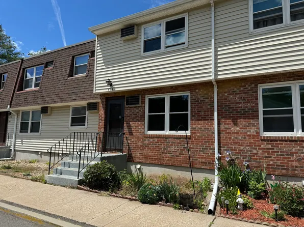 434 Blackstone Village #434, Meriden, CT 06450