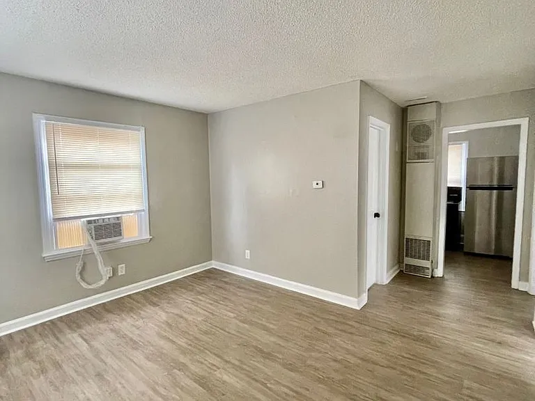 1314 N McDowell St #800 — Photo 8