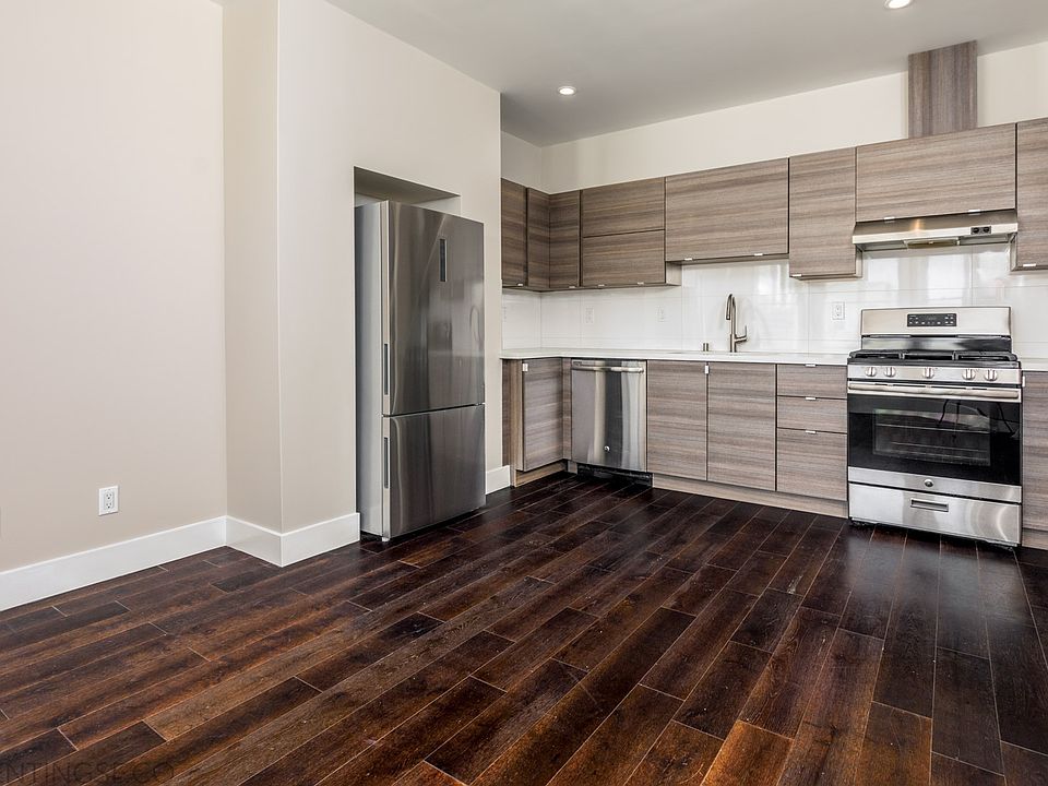 1st image of 1670 Washington St #6