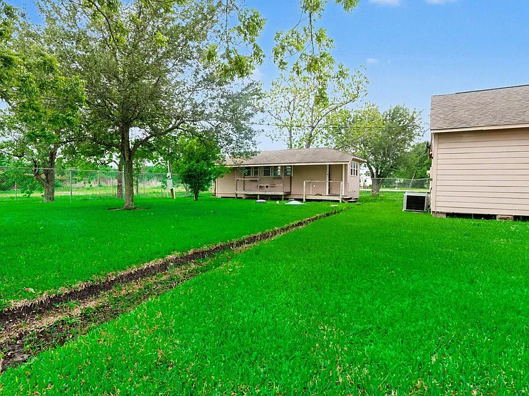 5615 John Martin Rd — Photo 23