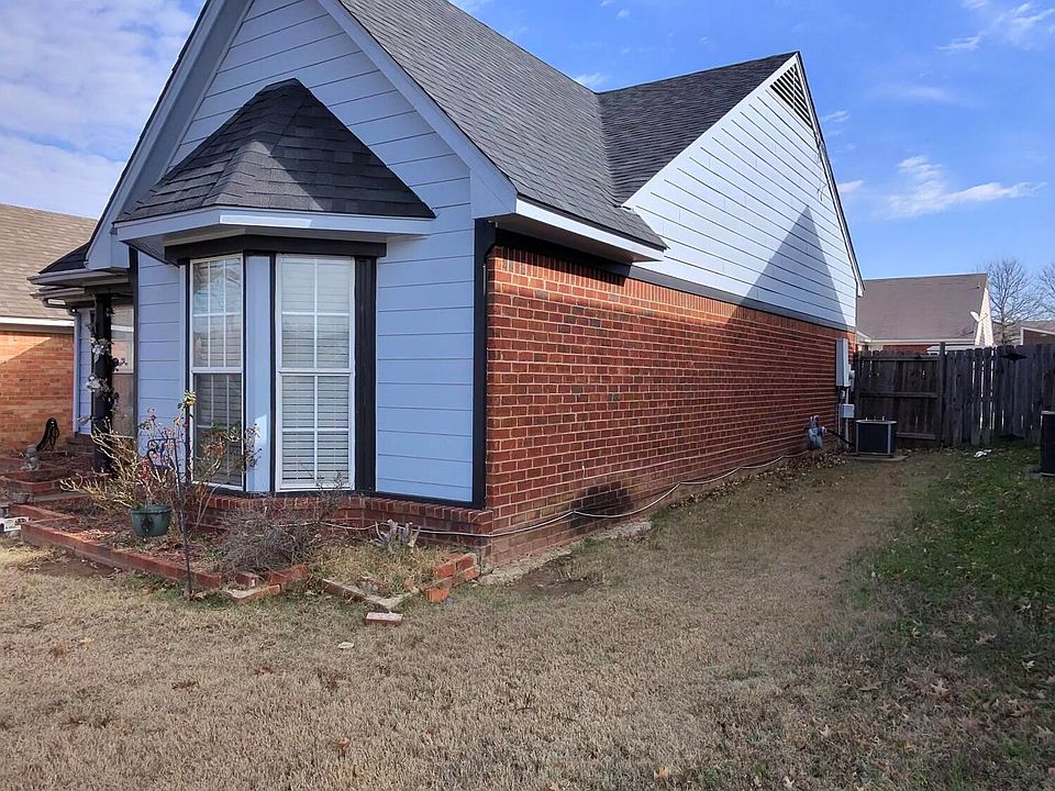2nd image of 5434 Pollard Dr