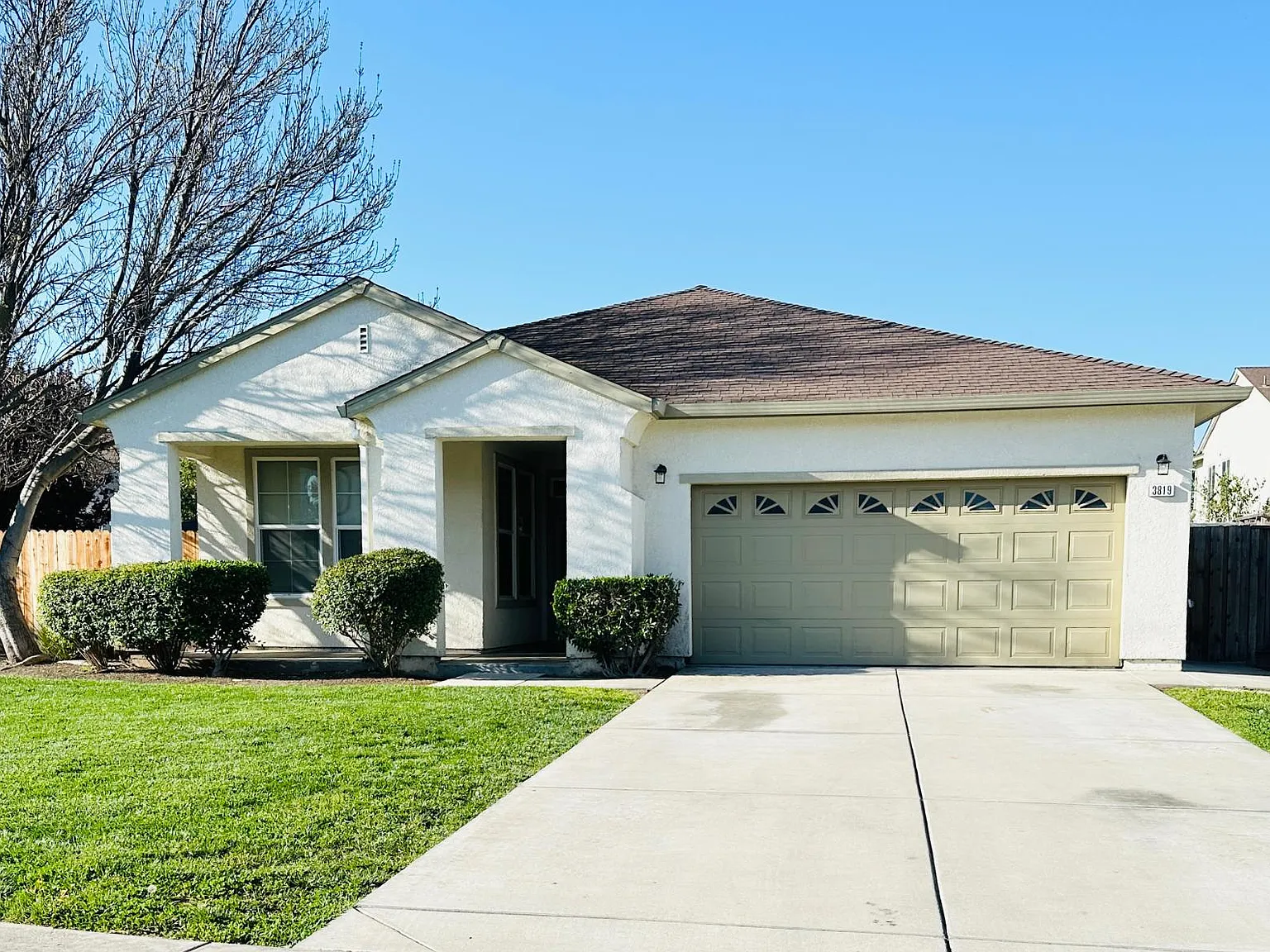 Red Oak Ln, Stockton — Photo 1