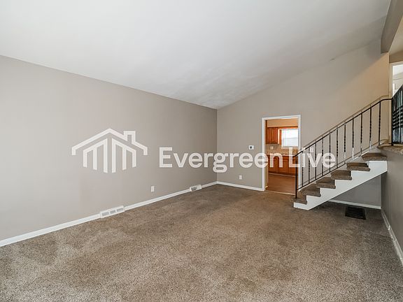 5th image of 11303 Herrick Ave