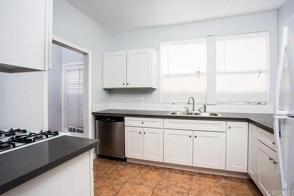 4 bed, 1655 sqft, $1,150 — Photo 3