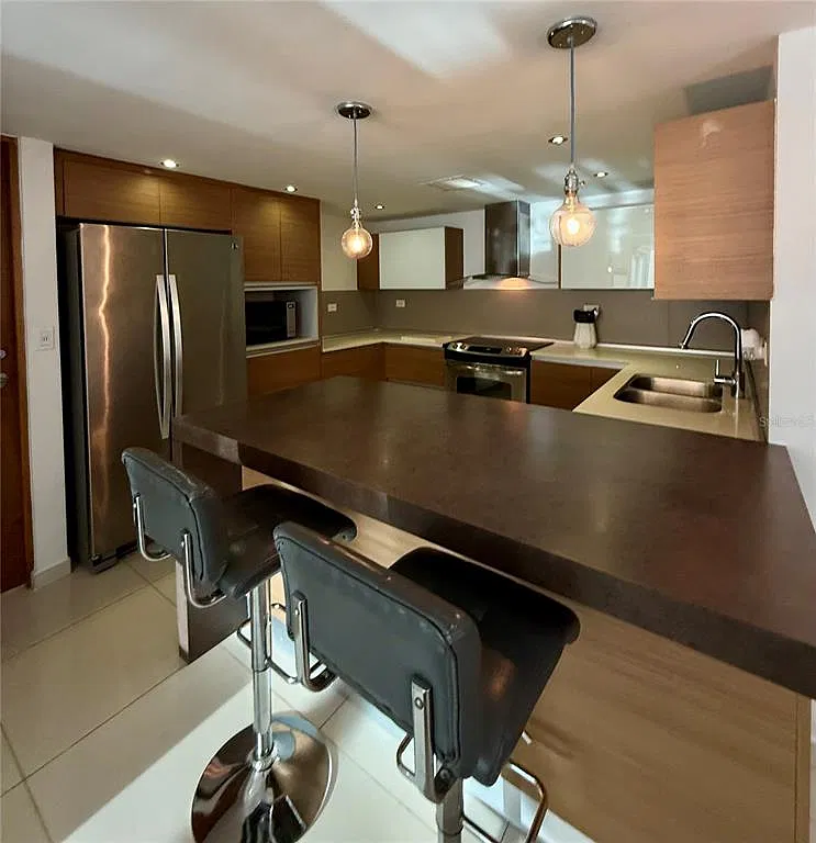 2 bed, 2.0 bath, 1131 sqft, $3,500 — Photo 3