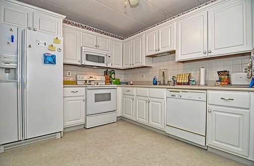 2nd image of 65 Commons Dr Unit 307