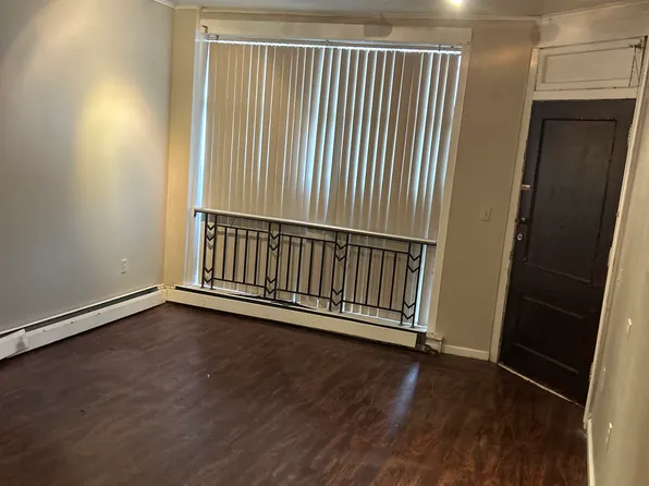 1762 Perkiomen Ave, Reading, PA 19602