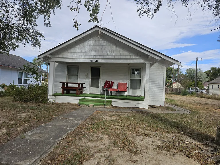 517B Hayes Ave — Photo 10