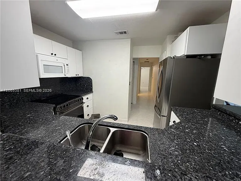 3613 SW 112th Pl #3613 — Photo 11