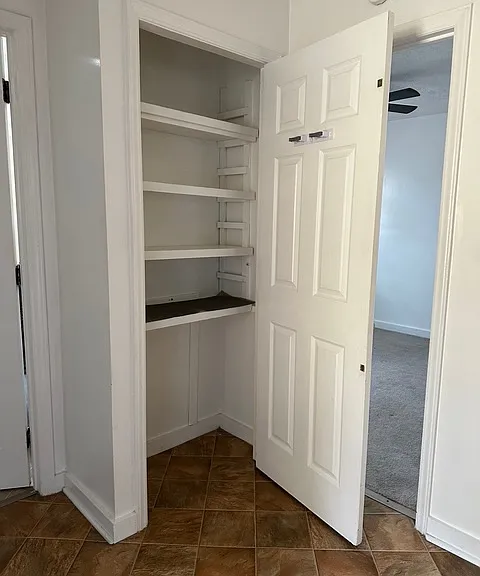 940 Jennelle Rd — Photo 10