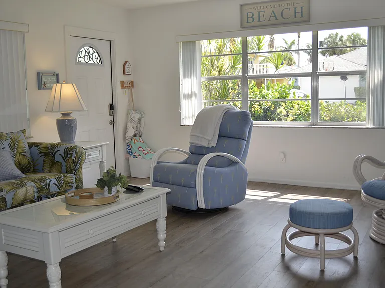 1115 Hernando St #A — Photo 4