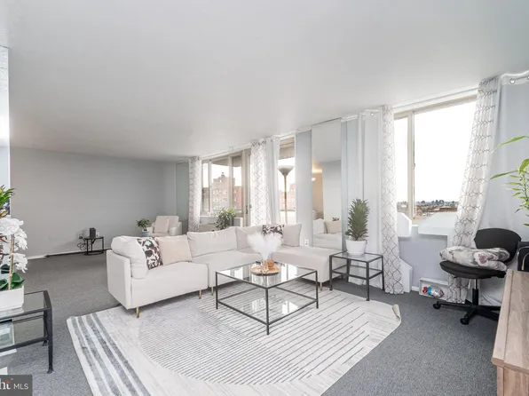 1 E University Pkwy Unit 805, Baltimore, MD 21218