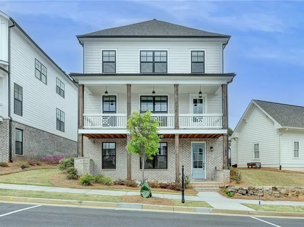 717 Farmstead Rd, Suwanee, GA 30024