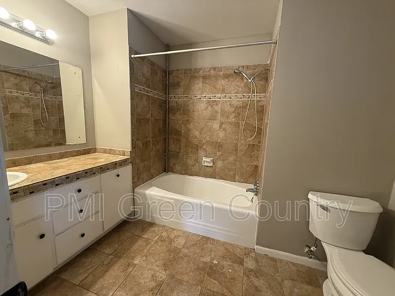 5919 E 45th St — Photo 19