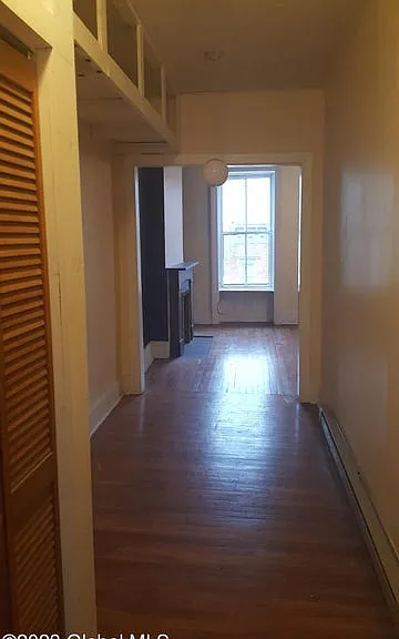 4 Irving Pl — Photo 6