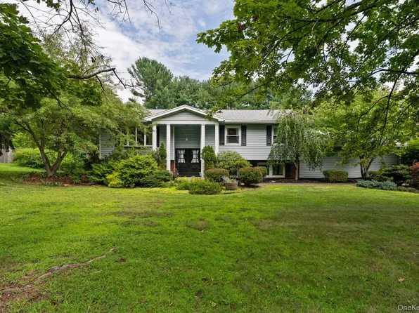 212 State Route 9H, Hudson, NY 12534