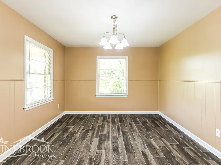 145 Grainger Dr — Photo 5