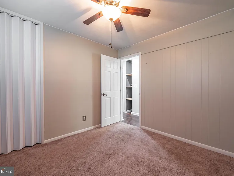 11419 Greenberry Rd — Photo 20