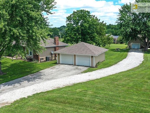 Home located off of blacktop road.