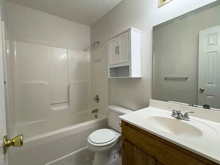 1028 Bush Ave — Photo 14