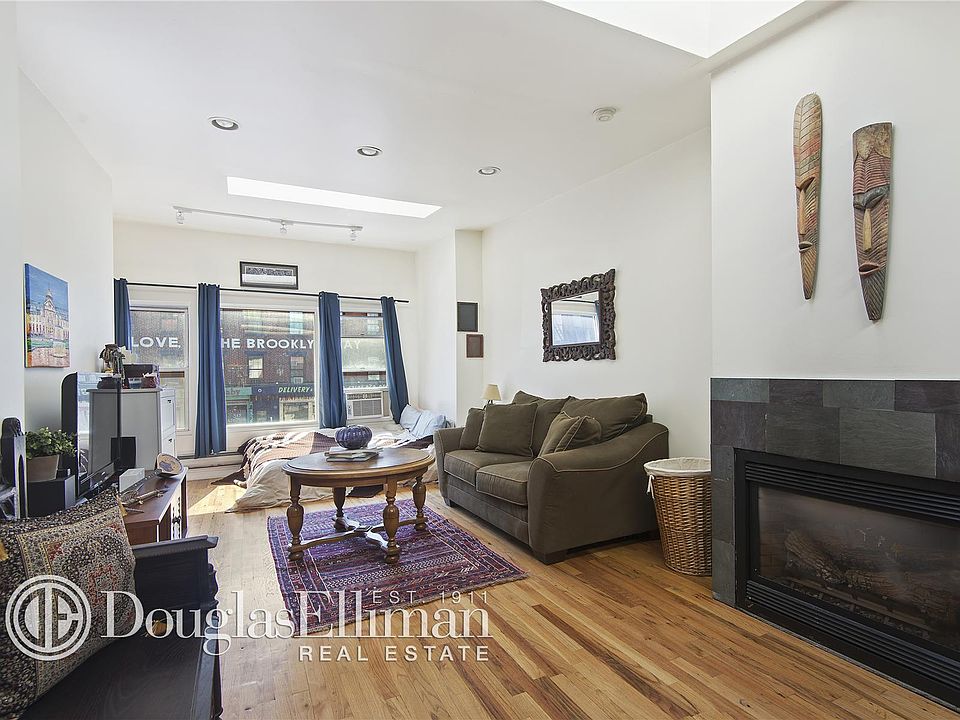 2nd image of 765 Fulton St #2