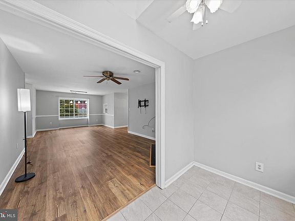 5th image of 1017 Heron Ct