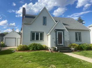 715 8th Ave N, Saint James, MN 56081