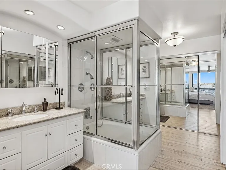 601 Lido Park Dr #2E — Photo 17