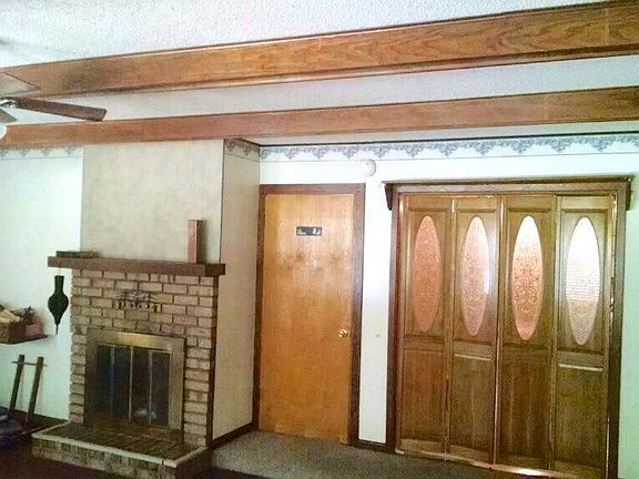 4th image of 704 E Highlands Ave