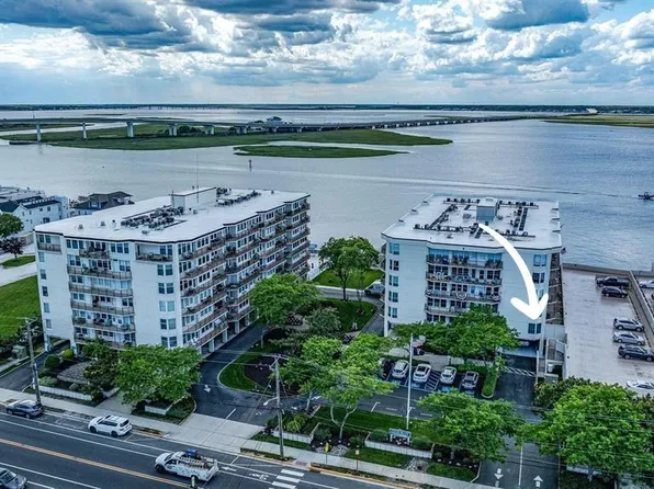 500 Bay Ave APT 207, Ocean City, NJ 08226